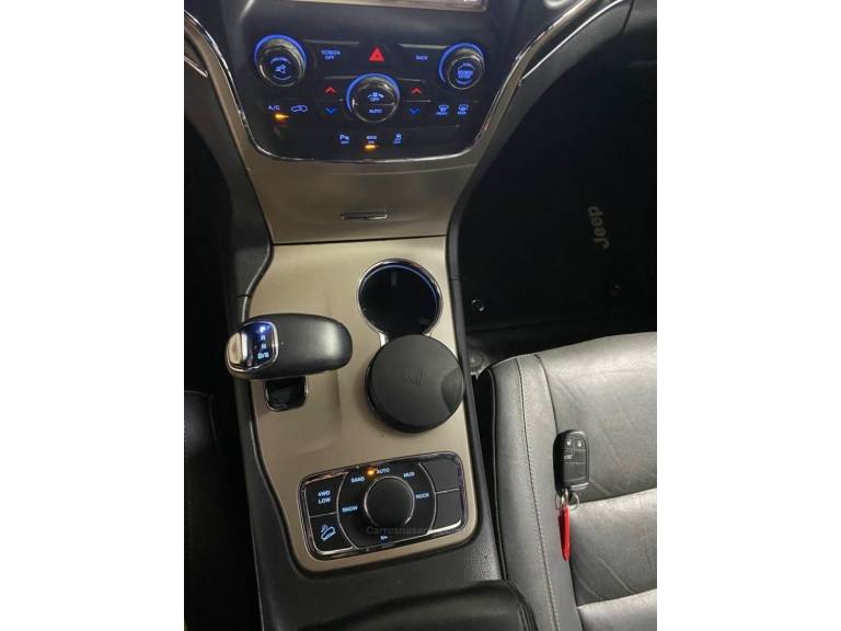 JEEP - GRAND CHEROKEE - 2014/2014 - Preta - R$ 84.299,00