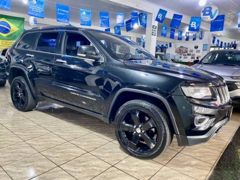 JEEP - GRAND CHEROKEE - 2014/2014 - Preta - R$ 84.299,00