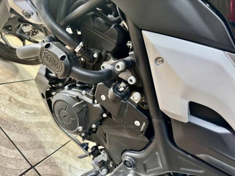YAMAHA - MT - 2017/2017 - Preta - R$ 19.990,00
