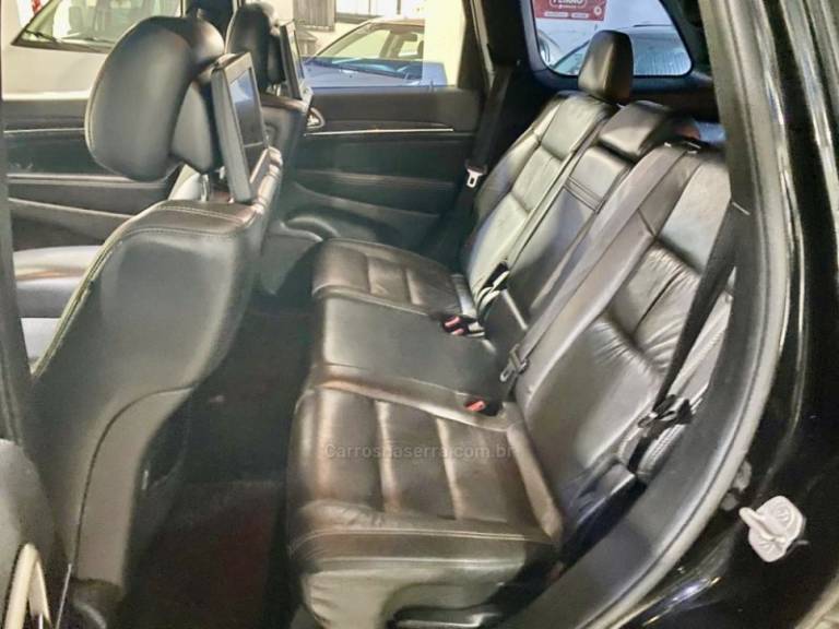 JEEP - GRAND CHEROKEE - 2014/2014 - Preta - R$ 84.299,00