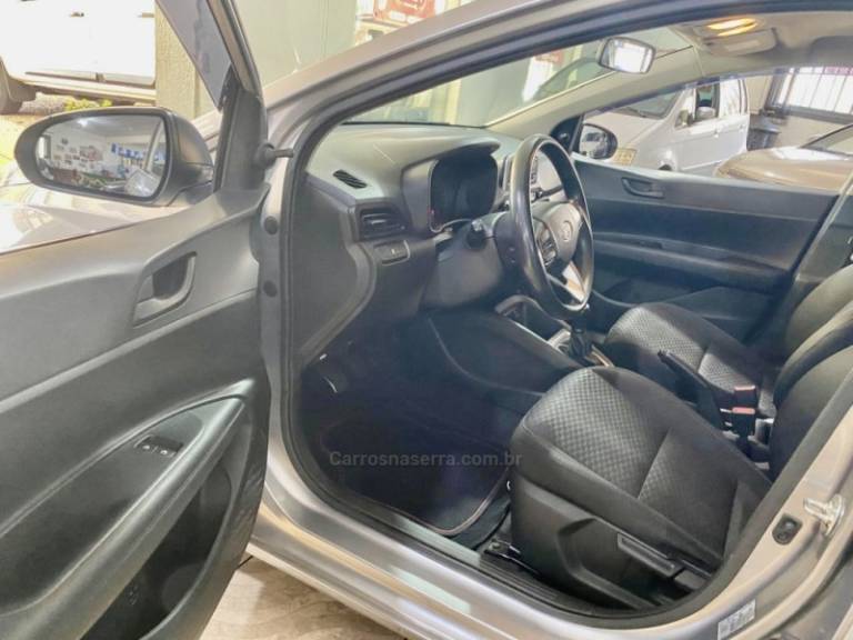 HYUNDAI - HB20 - 2022/2022 - Cinza - R$ 59.499,00