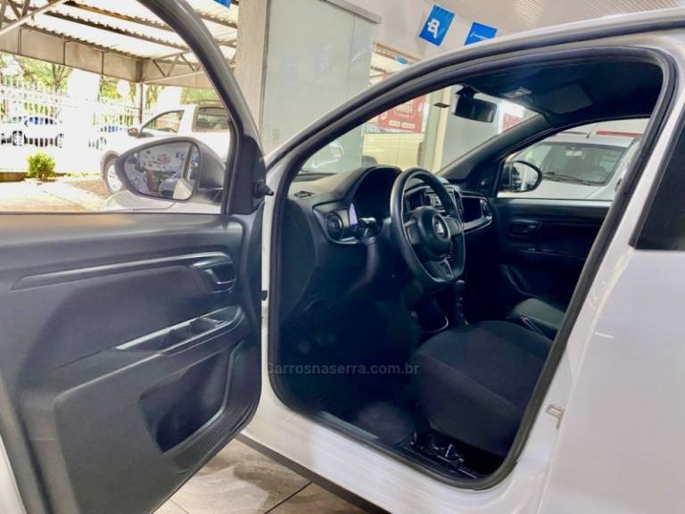 FIAT - STRADA - 2023/2023 - Branca - R$ 73.299,00