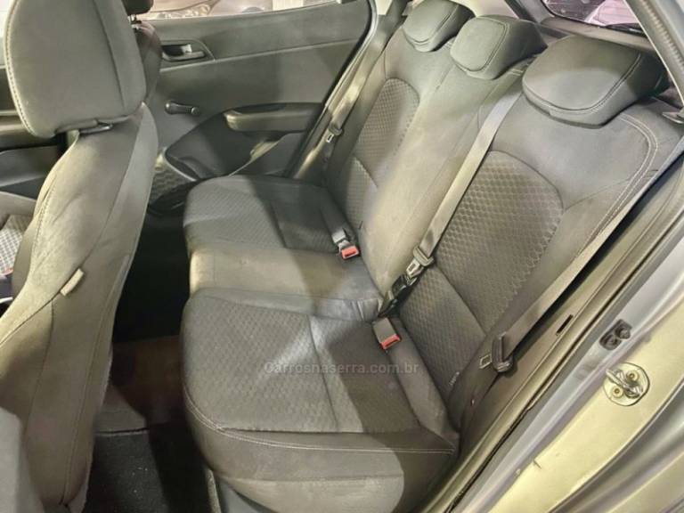 HYUNDAI - HB20 - 2022/2022 - Cinza - R$ 59.499,00