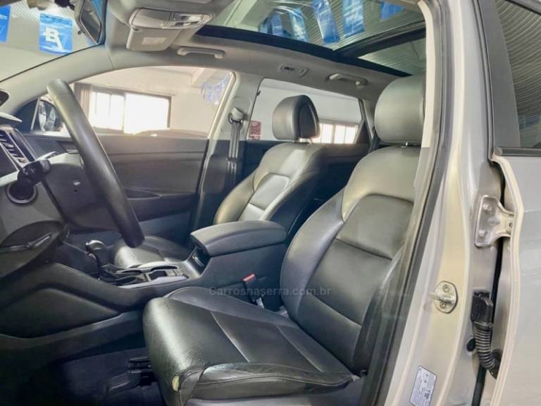 HYUNDAI - TUCSON - 2018/2018 - Cinza - R$ 92.899,00