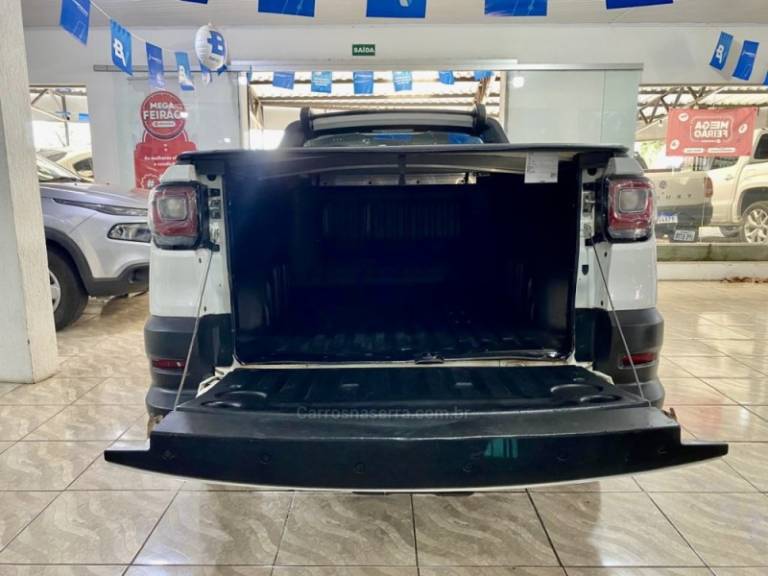 FIAT - STRADA - 2023/2023 - Branca - R$ 73.299,00