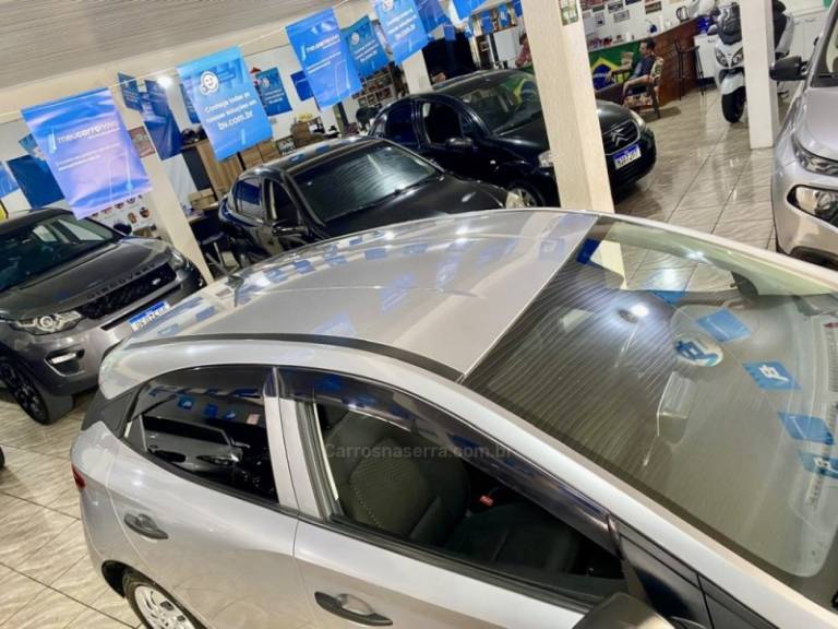 HYUNDAI - HB20 - 2022/2022 - Cinza - R$ 59.499,00