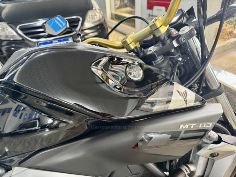 YAMAHA - MT - 2017/2017 - Preta - R$ 19.990,00