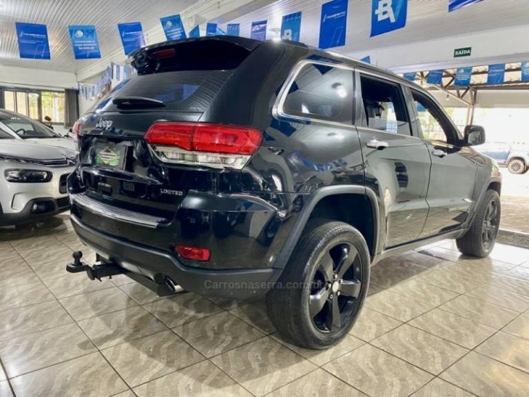JEEP - GRAND CHEROKEE - 2014/2014 - Preta - R$ 84.299,00